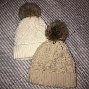 ‼️SOLD‼️Pom Pom Braided Beanies (WHITE)